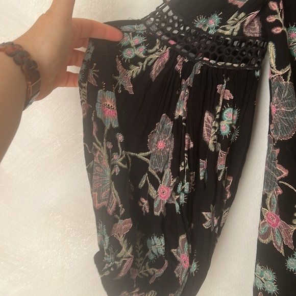 Free People Just The Two Of Us Black Floral Boho Swing Long Sleeve Tunic - Picture 7 of 10